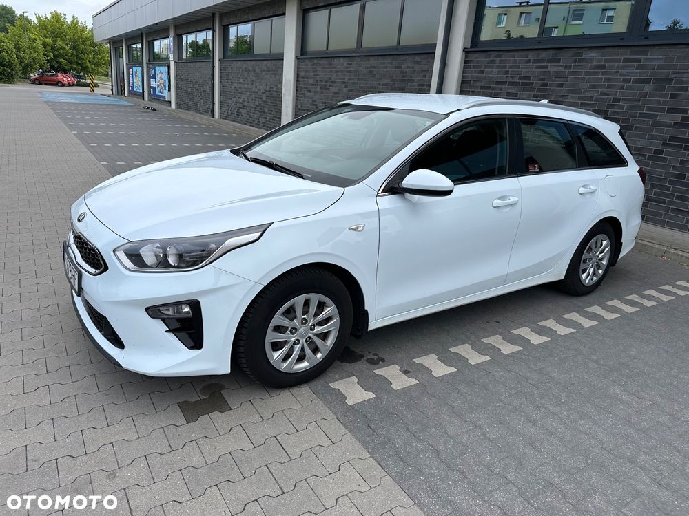 Kia Ceed 1.6 CRDi SCR M - 17