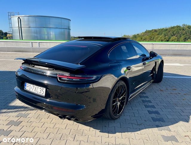 Porsche Panamera - 9