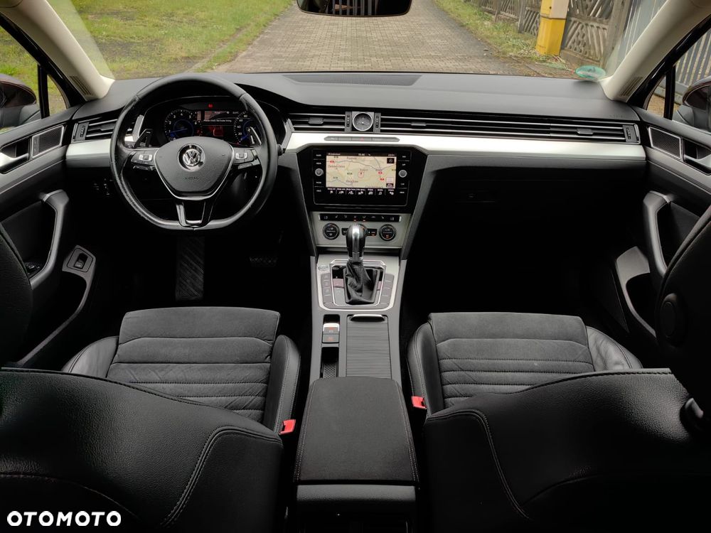 Volkswagen Passat 2.0 TDI Bi-Turbo BMT 4Mot Highline DSG - 20