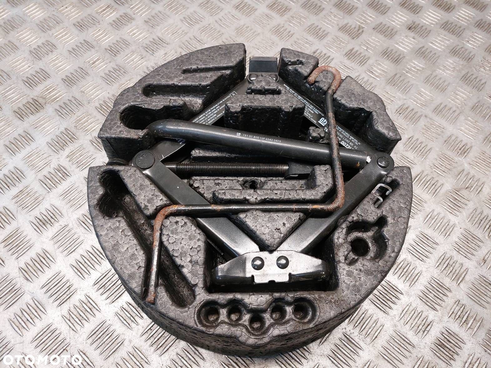 LEWAREK PODNOŚNIK SAMOCHODOWY + KLUCZ OPEL VECTRA C 24423567 24423568 - 1