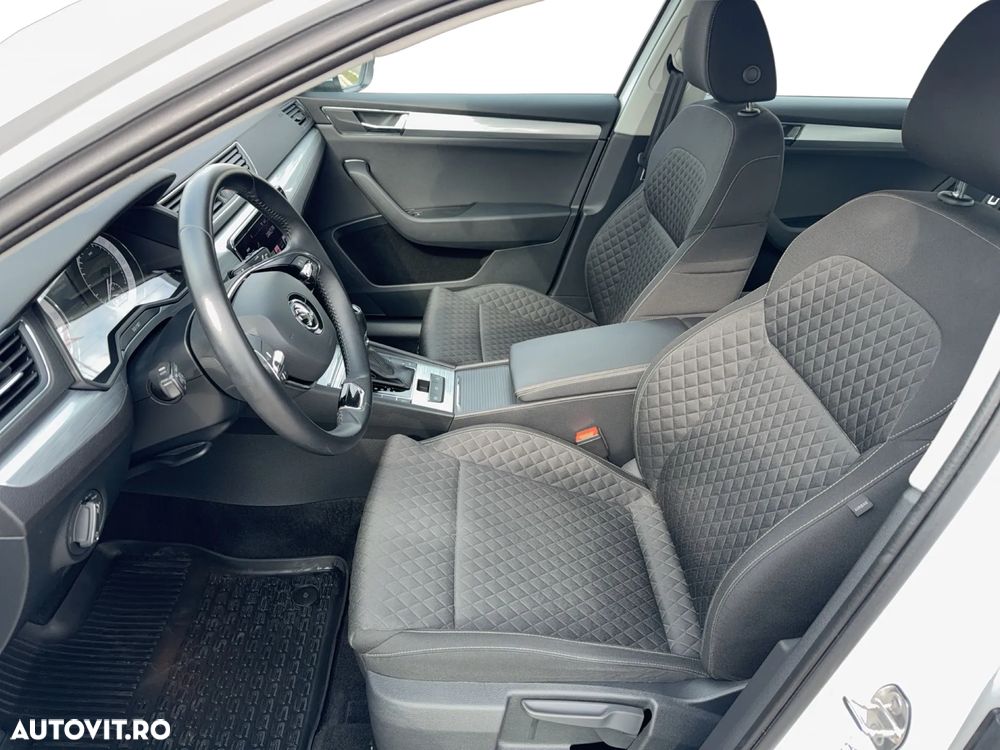 Skoda Superb 2.0 TDI DSG Style - 9