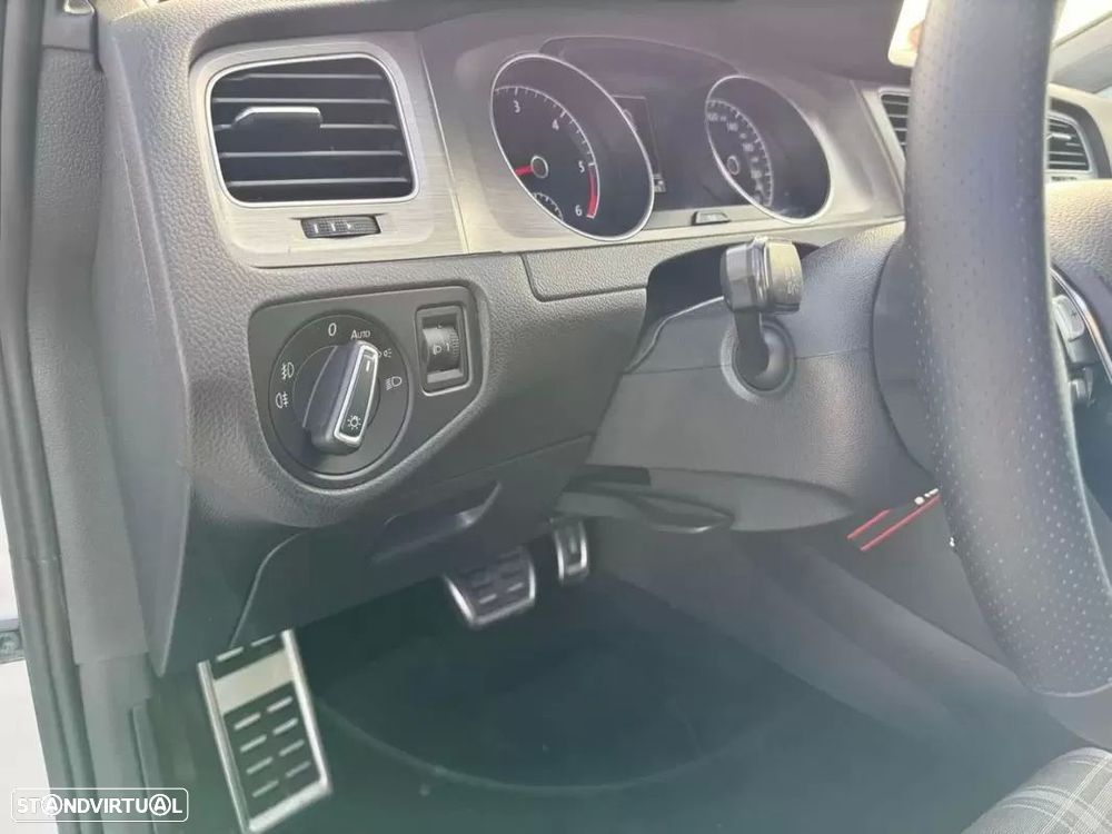 VW Golf 1.6 TDI BlueMotion DSG Cup - 22