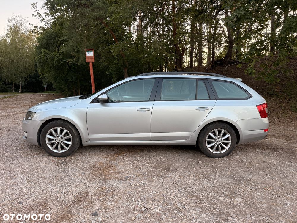 Skoda Octavia 1.6 TDI Ambition - 2