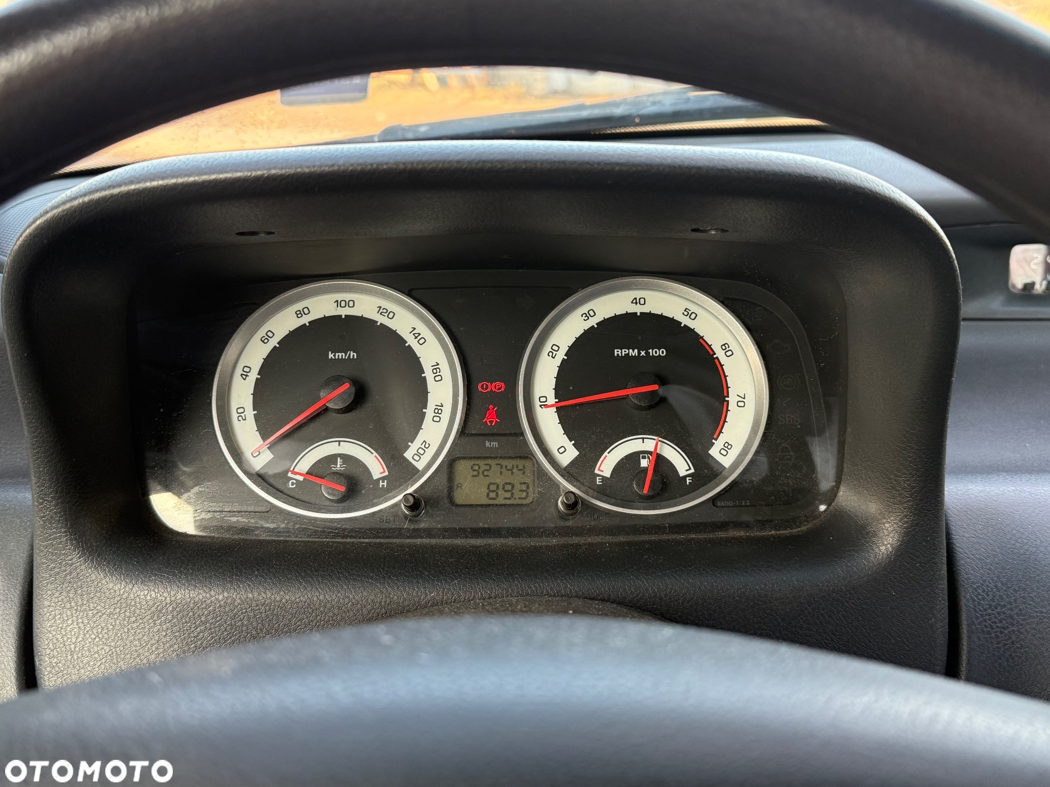 Tata Indica 1.4 GLX - 6