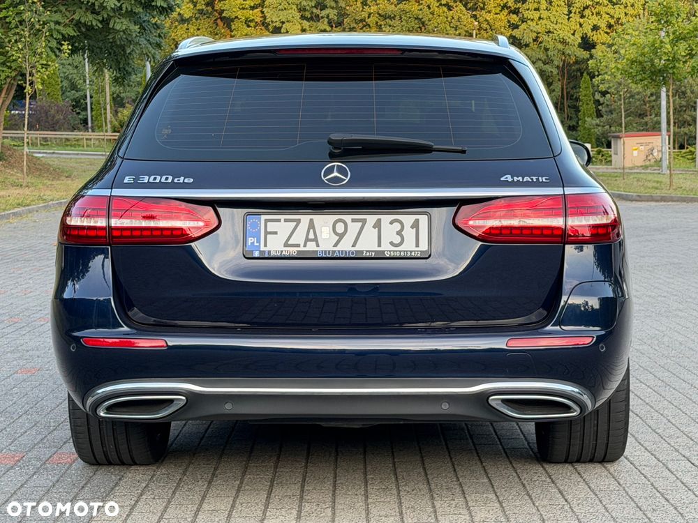 Mercedes-Benz Klasa E 300 9G-TRONIC Night Edition - 11