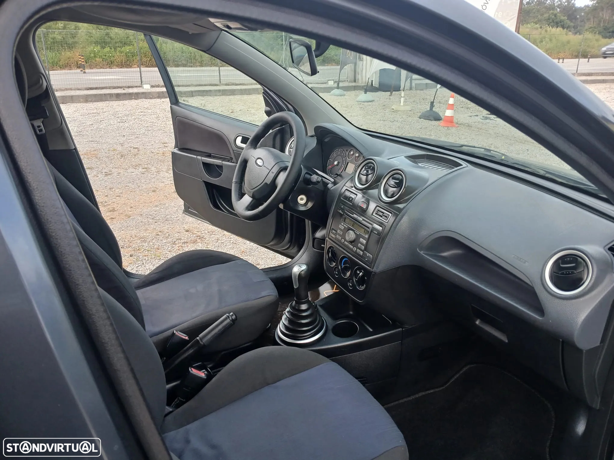Ford Fiesta 1.25 X-Trend - 10