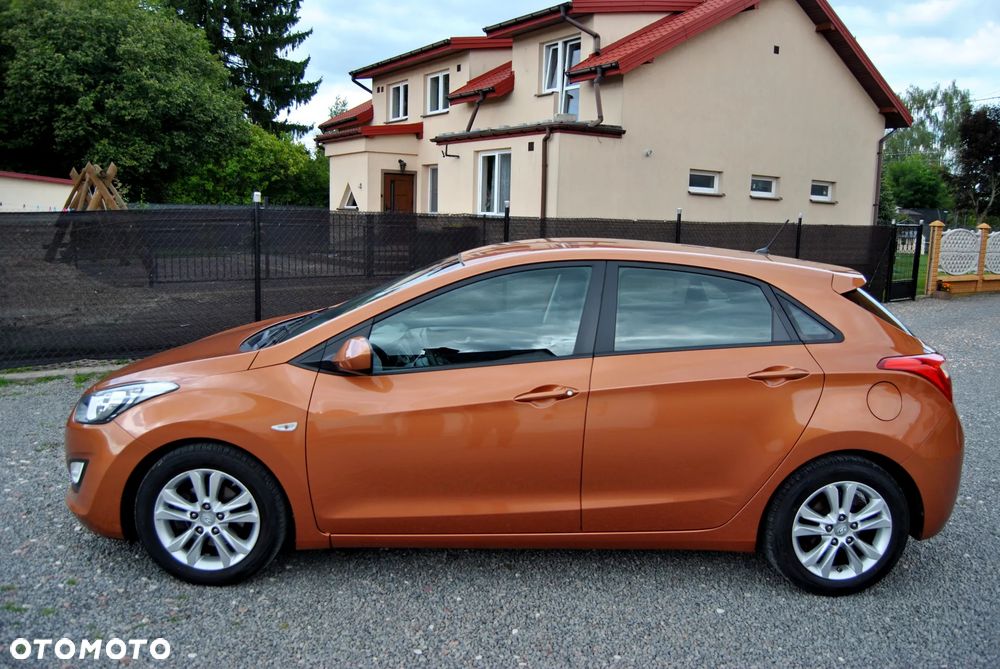Hyundai i30 1.4 Trend - 11