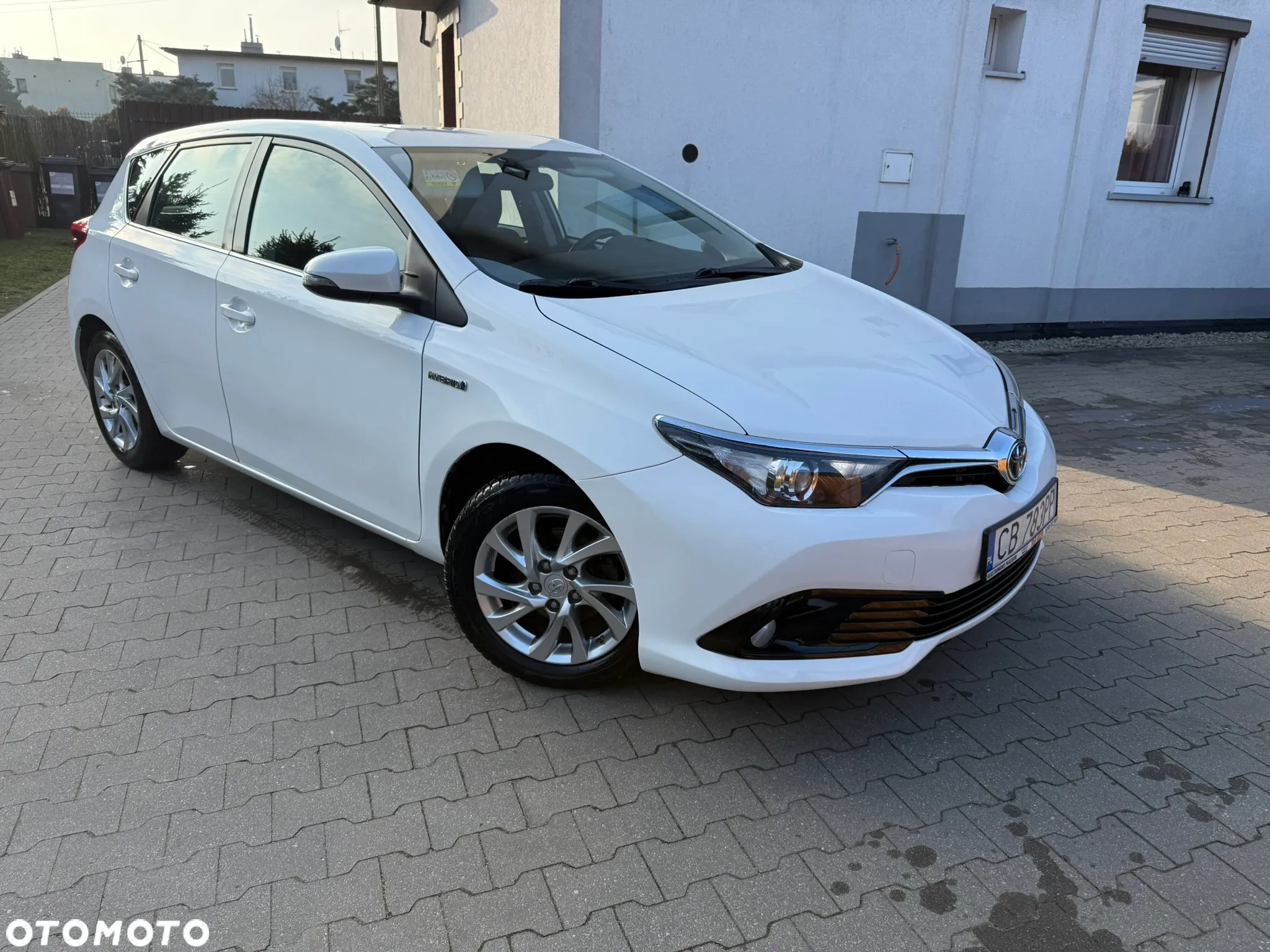 Toyota Auris Hybrid 135 Premium - 6