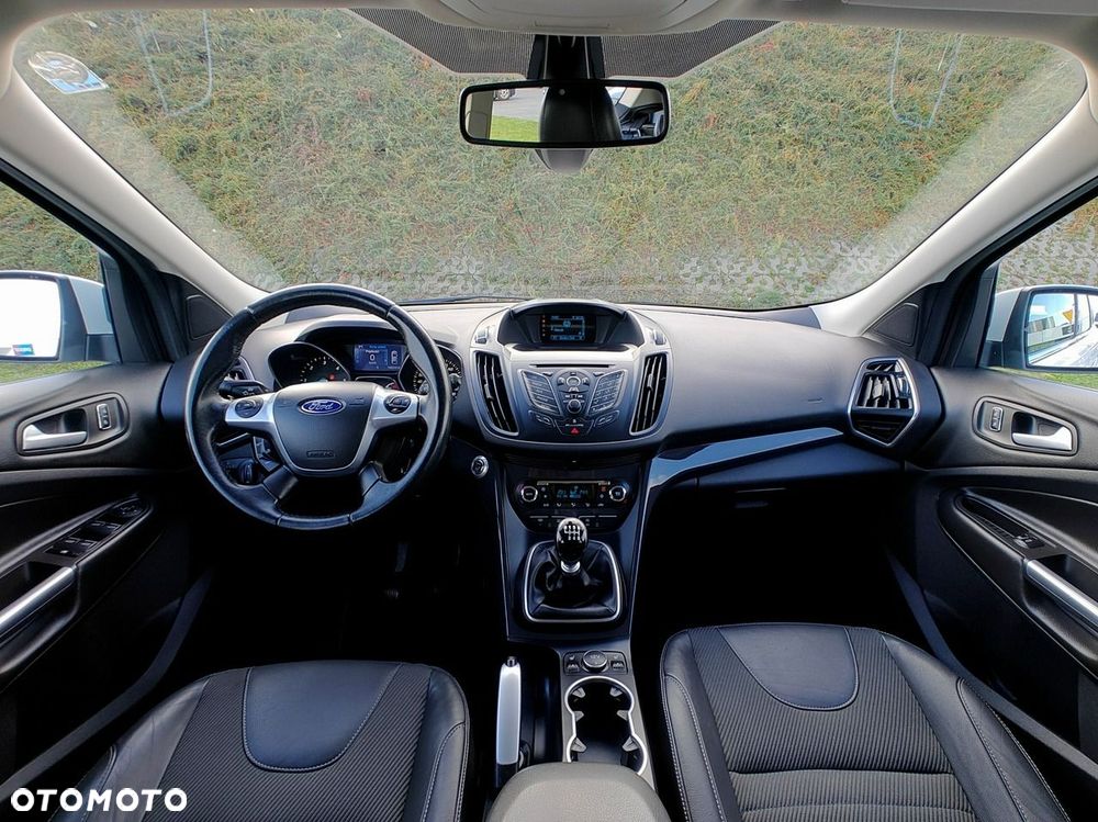 Ford Kuga - 8