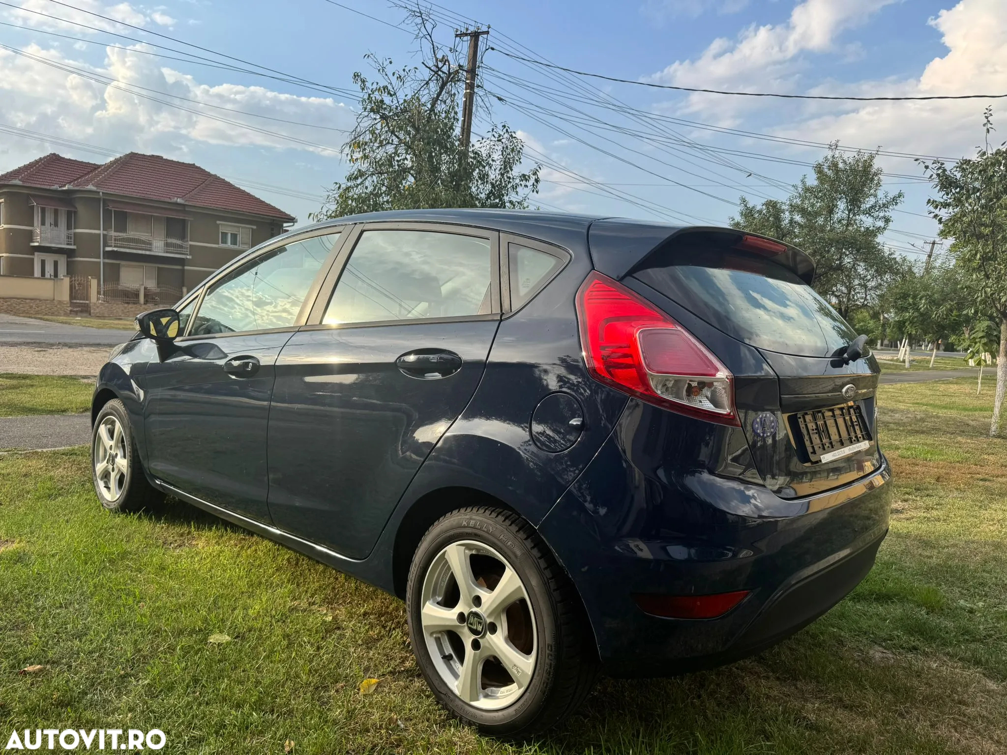 Ford Fiesta 1.5 TDCi DPF Titanium - 4