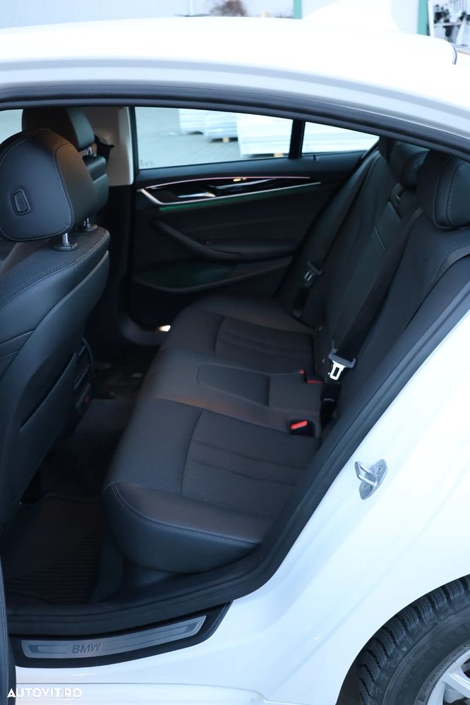 BMW Seria 5 530e AT PHEV - 14