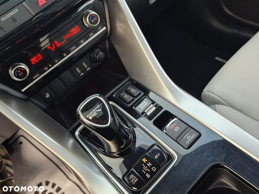 Mitsubishi Eclipse Cross 2.4 PHEV Instyle Plus - 18