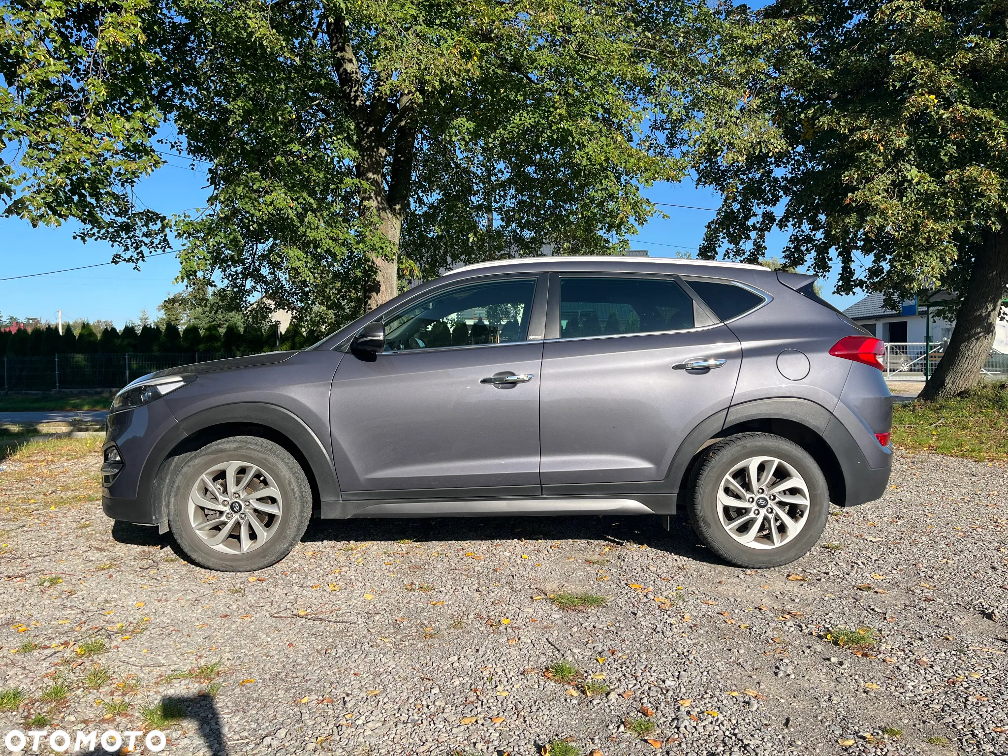 Hyundai Tucson ver-1-7-crdi-bluedrive-comfort-2wd - 2