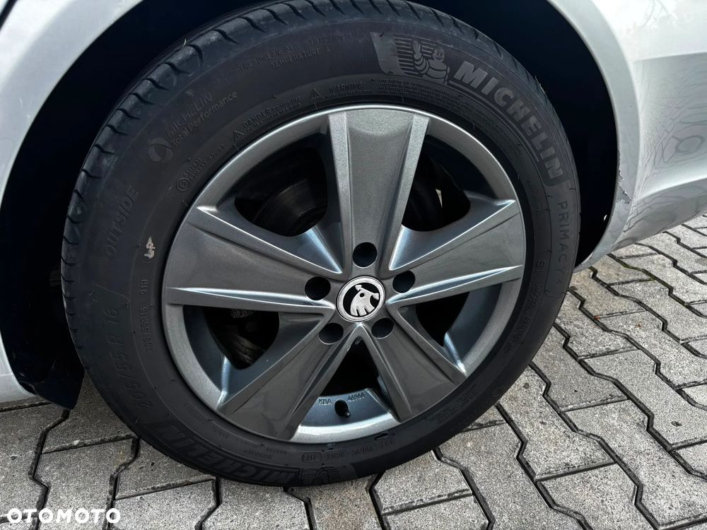 Skoda Octavia 1.6 TDI Active - 16