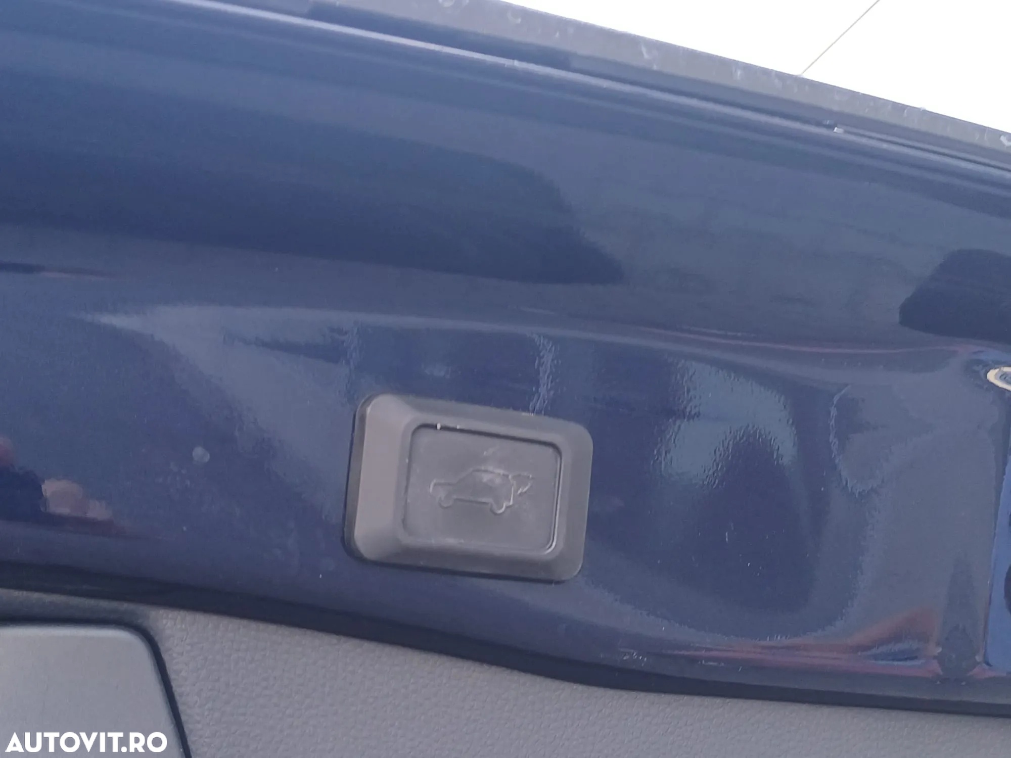 Toyota RAV4 2.5 Hybrid VVT-iE 4x4 Luxury - 8