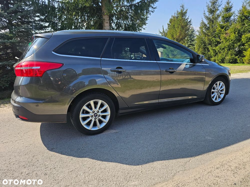 Ford Focus - 28