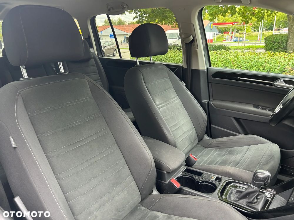 Volkswagen Touran 2.0 TDI BMT Highline DSG - 13