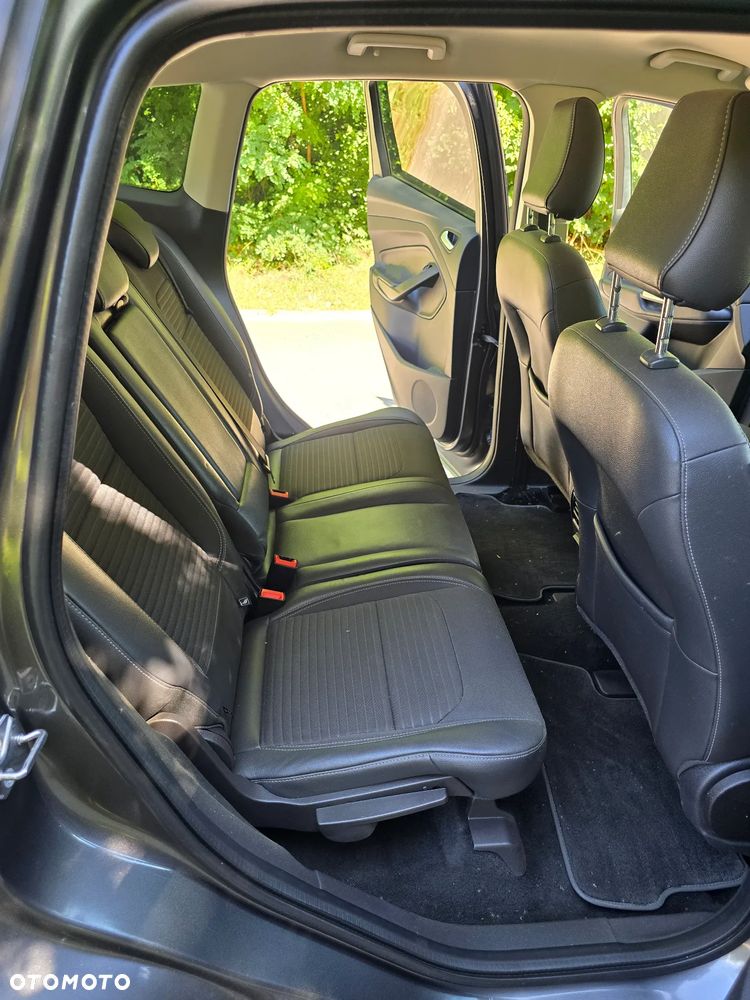 Ford Kuga 1.5 EcoBoost 2x4 Business Edition - 21