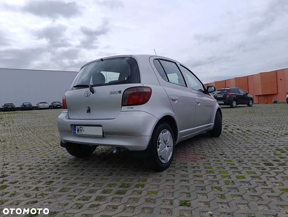 Toyota Yaris 1.3 Luna - 5