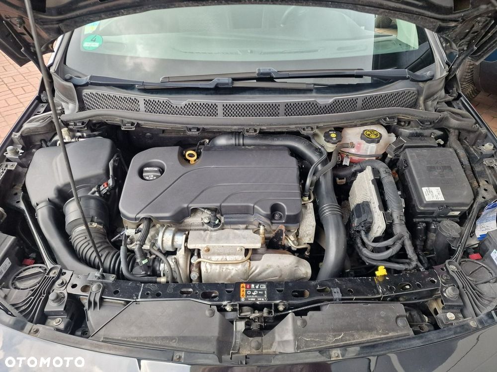Opel Astra 1.4 Turbo Start/Stop Dynamic - 39
