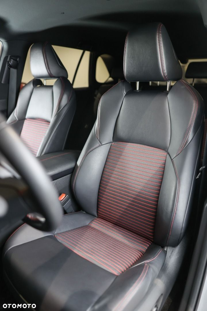 Toyota RAV4 - 9