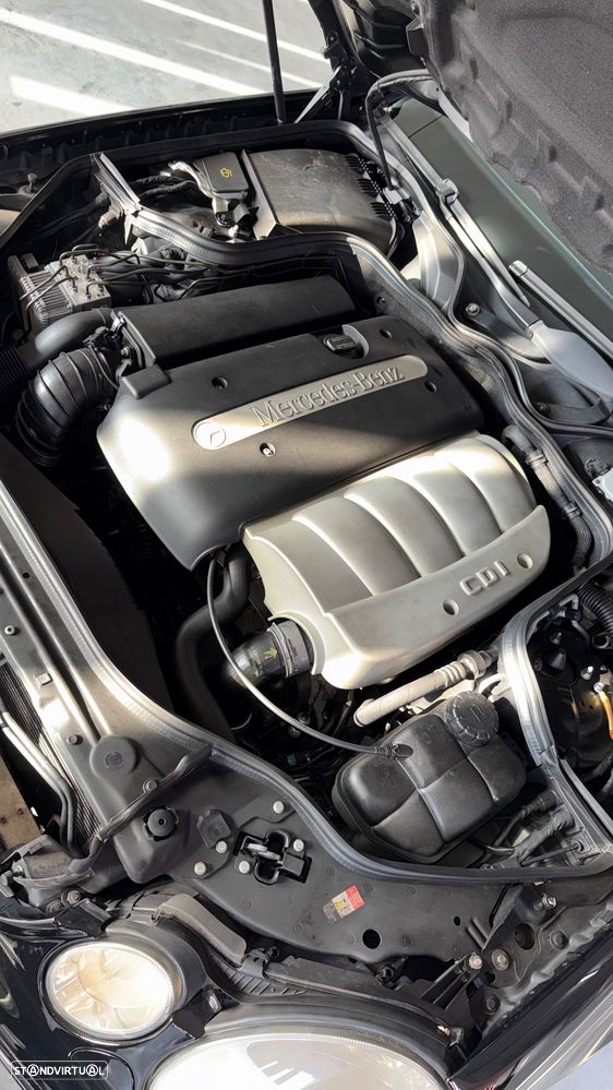 Mercedes-Benz E 220 CDI Avantgarde - 30
