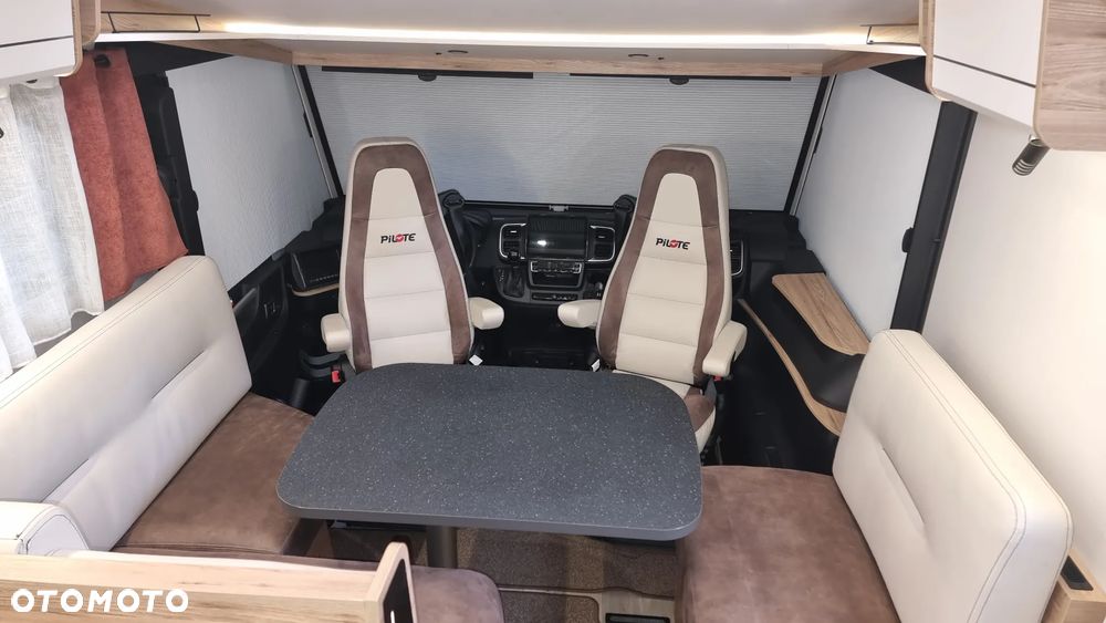 PILOTE G740 GJ Expression - 23