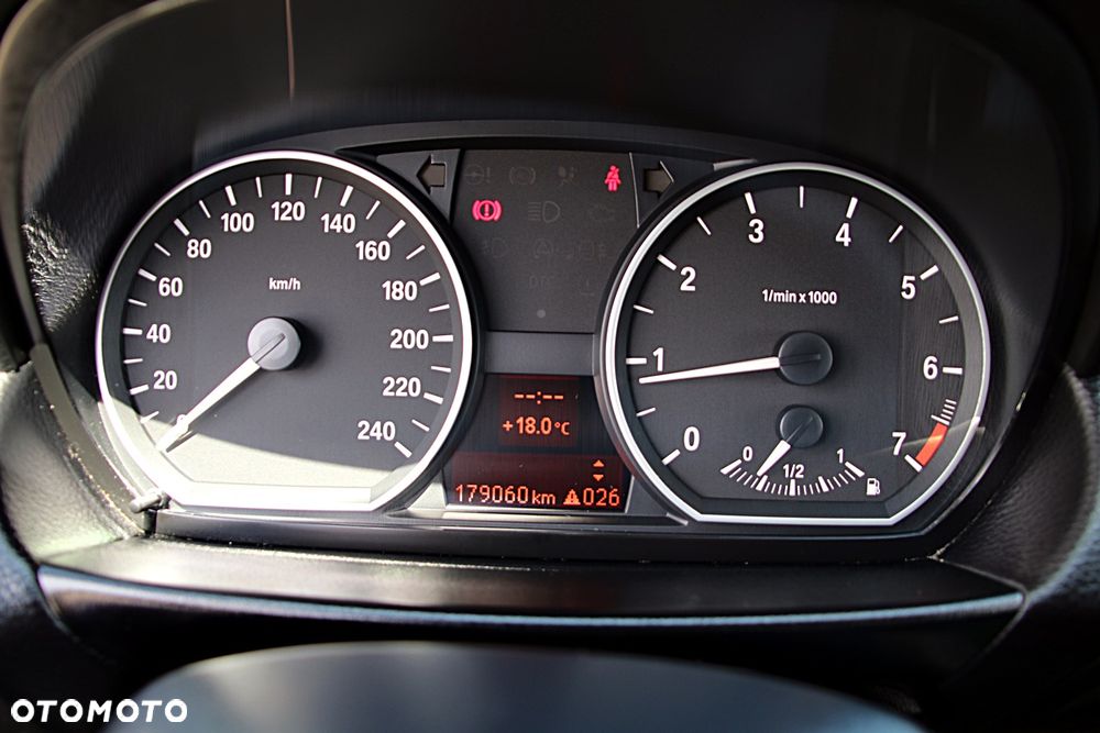 BMW Seria 1 116i Edition Sport - 26