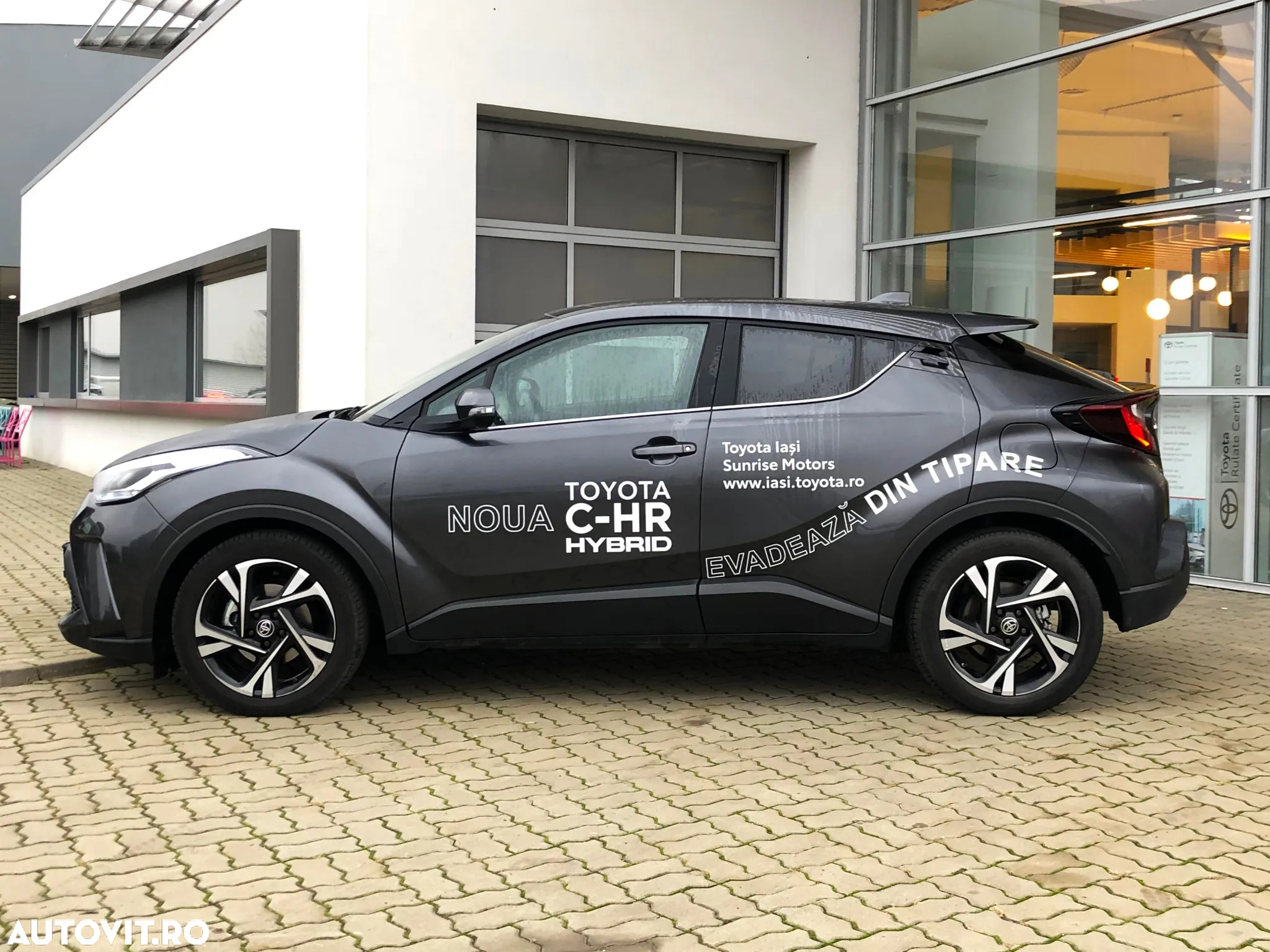 Toyota C-HR 1.8 HSD 122 CP 4x2 CVT Cult - 5