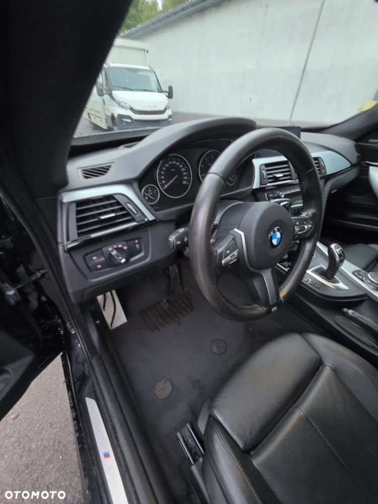 BMW Seria 3 320i GPF xDrive Sport Line Shadow - 12