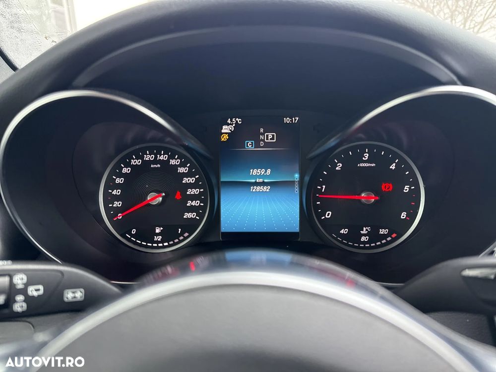 Mercedes-Benz GLC - 13