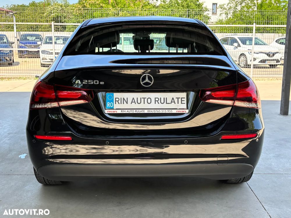 Mercedes-Benz A 250 e 8G-DCT - 7