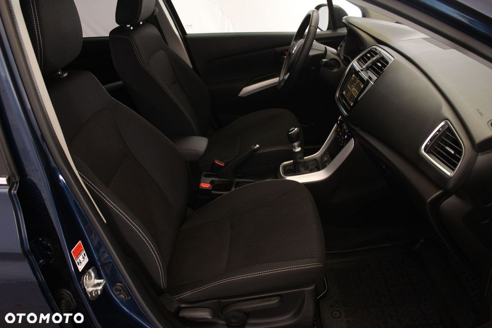 Suzuki SX4 S-Cross 1.4 T Premium 4WD - 11