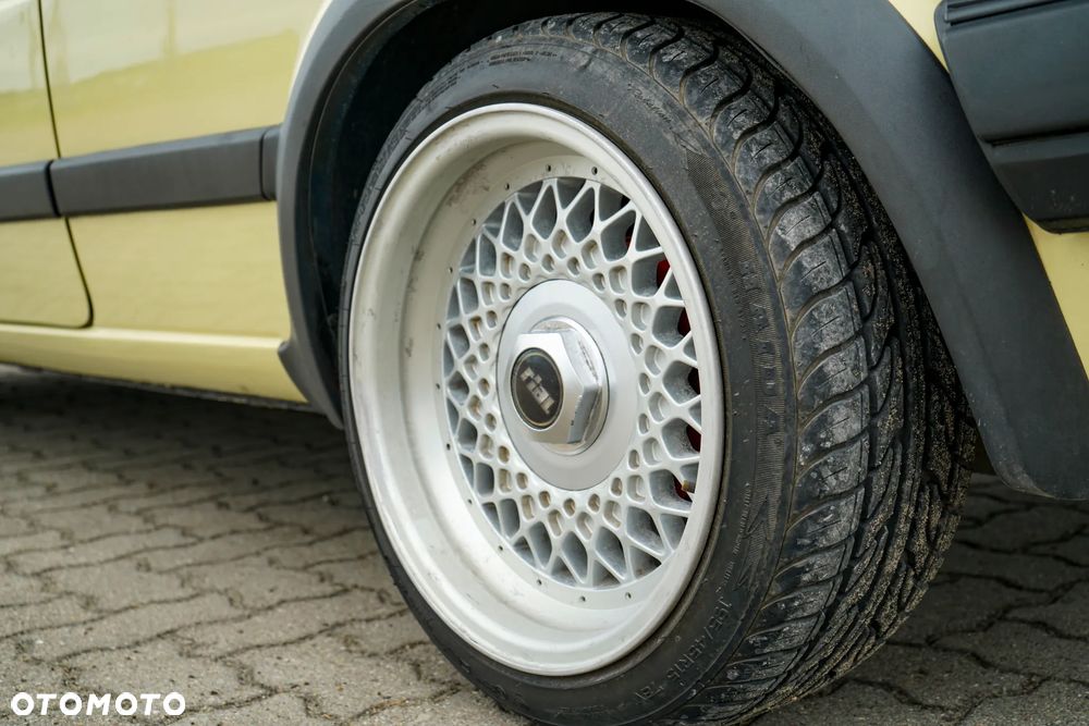 Volkswagen Golf - 15
