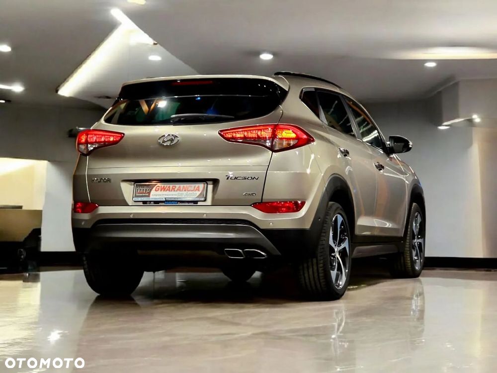 Hyundai Tucson 2.0 CRDi 4WD Automatik Premium - 28