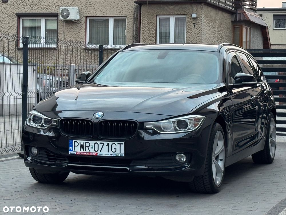 BMW Seria 3 318d - 32