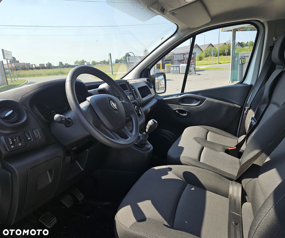 Renault Trafic - 13