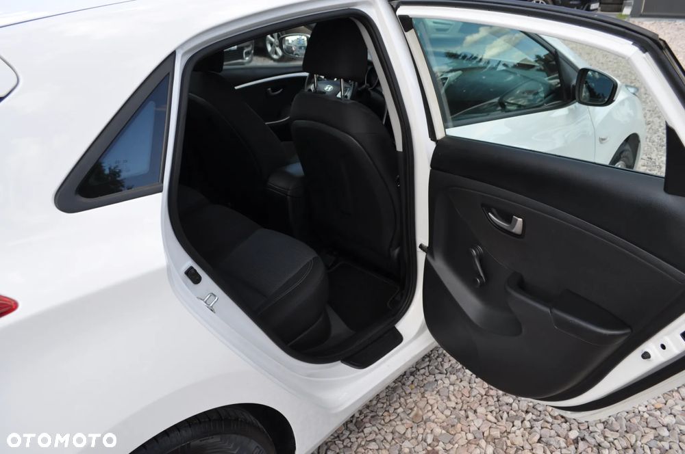 Hyundai i30 1.4 Fifa World Cup Edition - 16