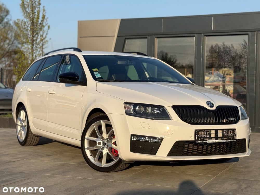 Skoda Octavia 2.0 TDI RS DSG - 2