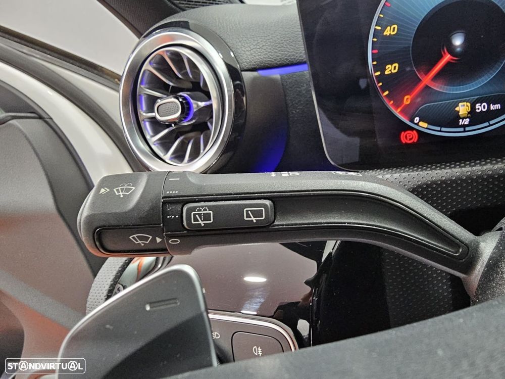 Mercedes-Benz A 250 e AMG Line - 21