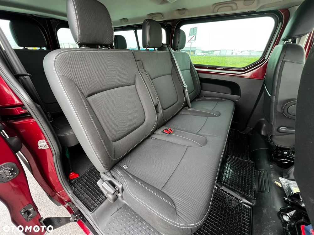 Renault Trafic - 16
