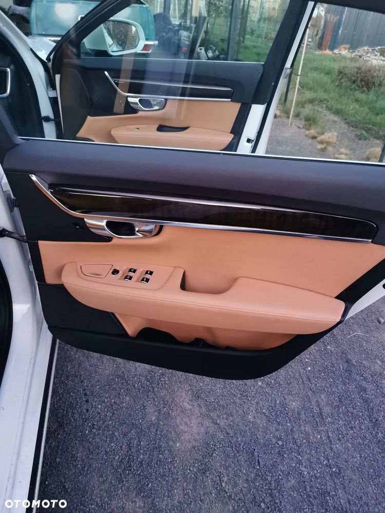 Volvo S90 T5 Momentum - 24