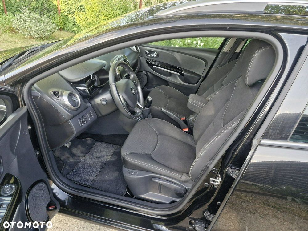 Renault Clio - 9