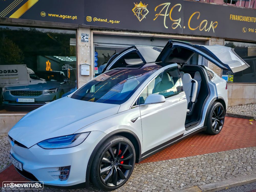 Tesla Model X Performance - 3