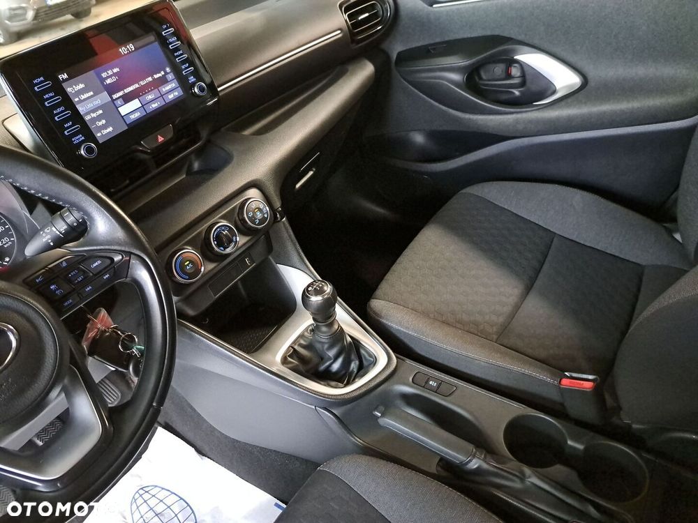 Toyota Yaris 1.5 Comfort - 26
