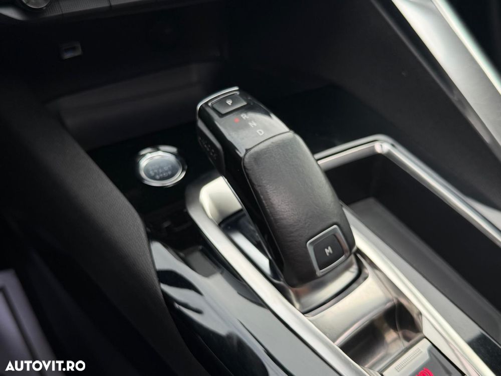 Peugeot 5008 1.2 Puretech Turbo s&s EAT8 Allure - 28