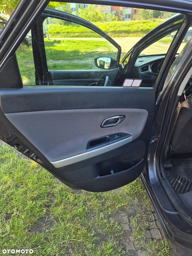 Kia Ceed 1.6 GDI M - 11
