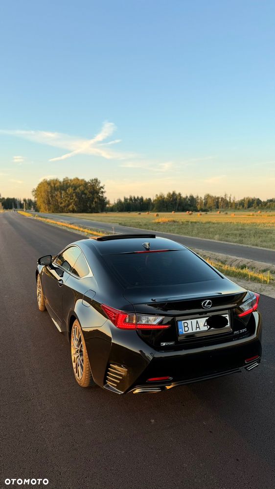 Lexus RC - 9