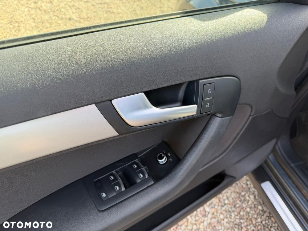 Audi A3 Sportback 2.0 TDI Ambiente - 19