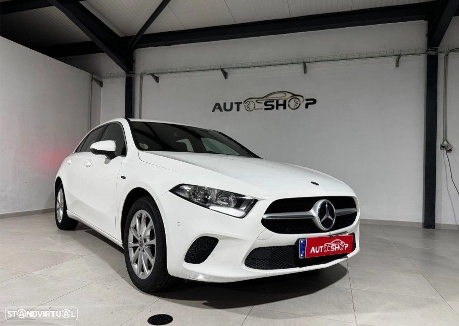 Mercedes-Benz A 250 e Style Plus - 2